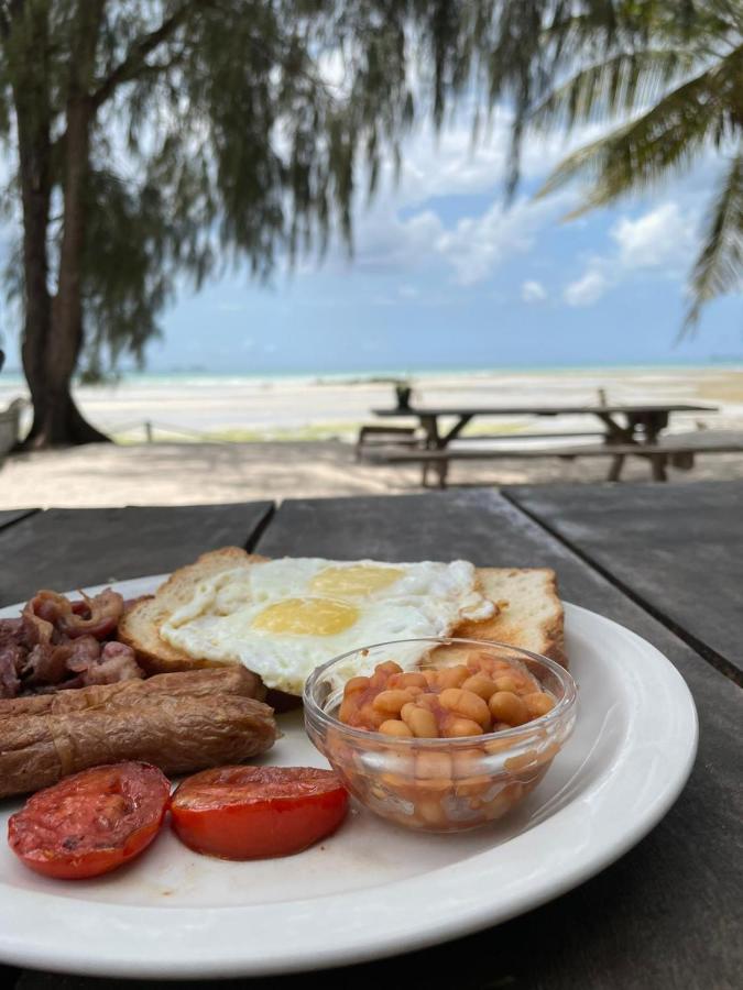 Mikadi Beach Camp&Backpackers Vandrarhem Dar es Salaam Exteriör bild